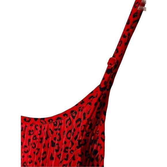 Focused H & M Red Cheetah Animal Print‎ Pleated Cami Adjustable Straps Top 0 NWT - Picture 6 of 8